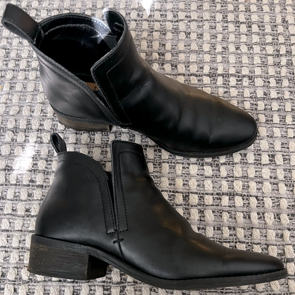 Dolce Vita Booties, Low Heel (Tessey Ankle Boot)